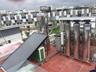 Máy nước nóng năng lượng mặt trời ( thái dương năng ) giá tốt tại Hà Nội