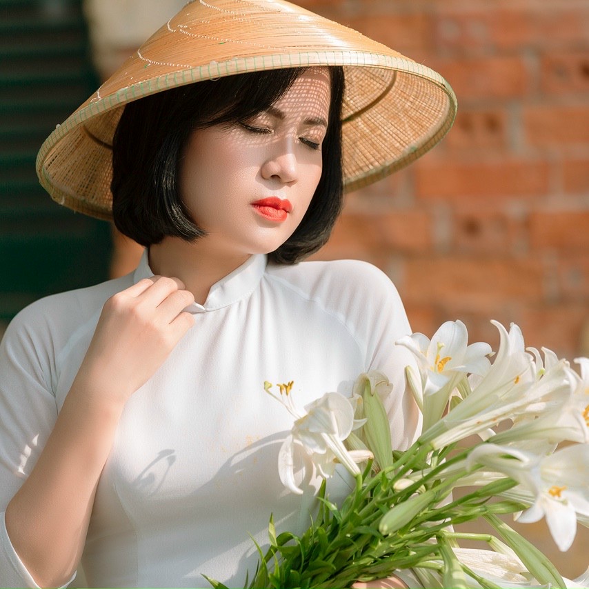 Chị Hiền