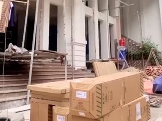 THI CÔNG LẮP ĐẶT TOÀN BỘ TẤM NĂNG LƯỢNG MẶT TRỜI SOLAHART CHO KHÁCH SẠN CÁT BÀ